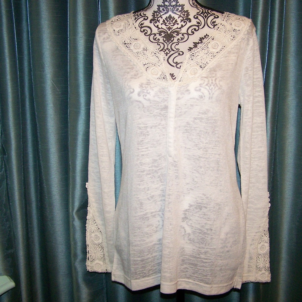 Cato NWOT Off White Long Sleeve Tunic Size M